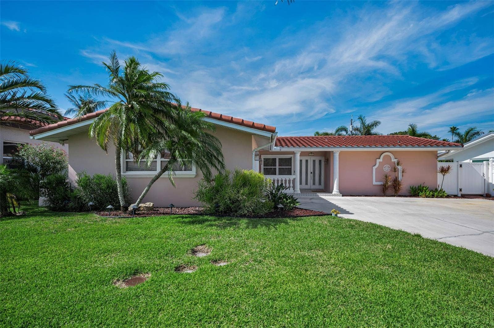 111 17TH STREET, Belleair Beach, FL 33786