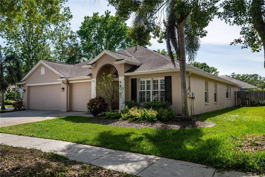 Property photo for 10333 ABBOTSFORD DRIVE, Tampa, FL