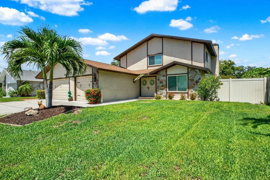 Property photo for 7363 ROSETREE PLACE E, Seminole, FL