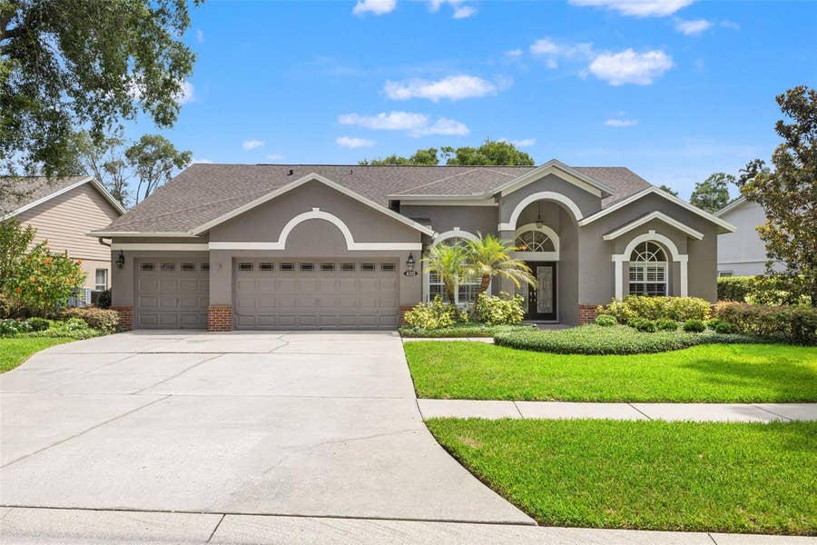 Property photo for 4315 ROUND LAKE COURT, Tampa, FL