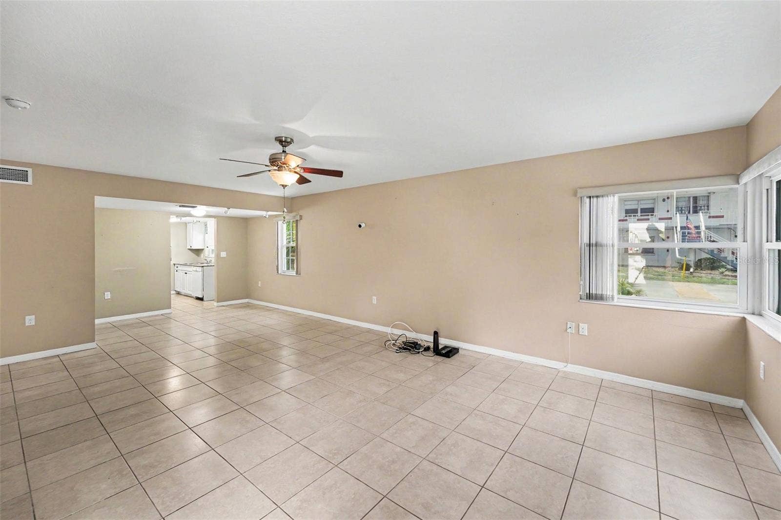 5855 18TH STREET N, #1, St Petersburg, FL 33714 Entering Living area