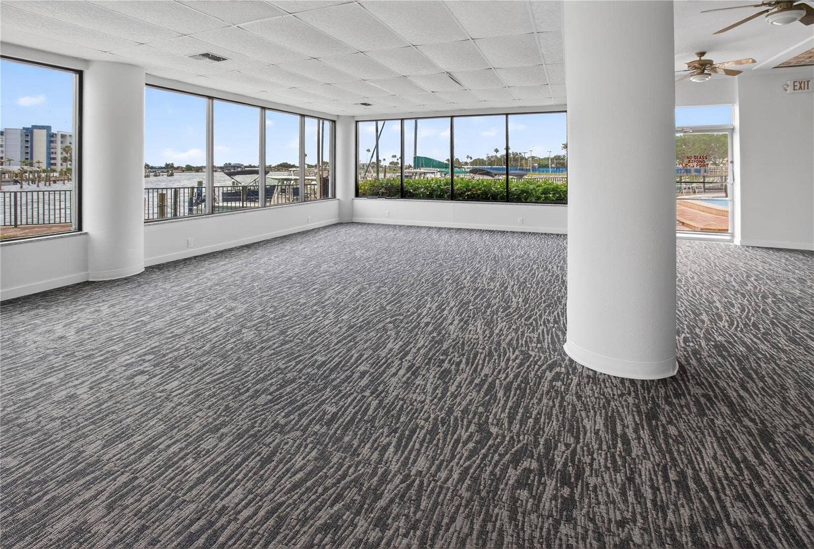10355 PARADISE BOULEVARD, #907, Treasure Island, FL 33706