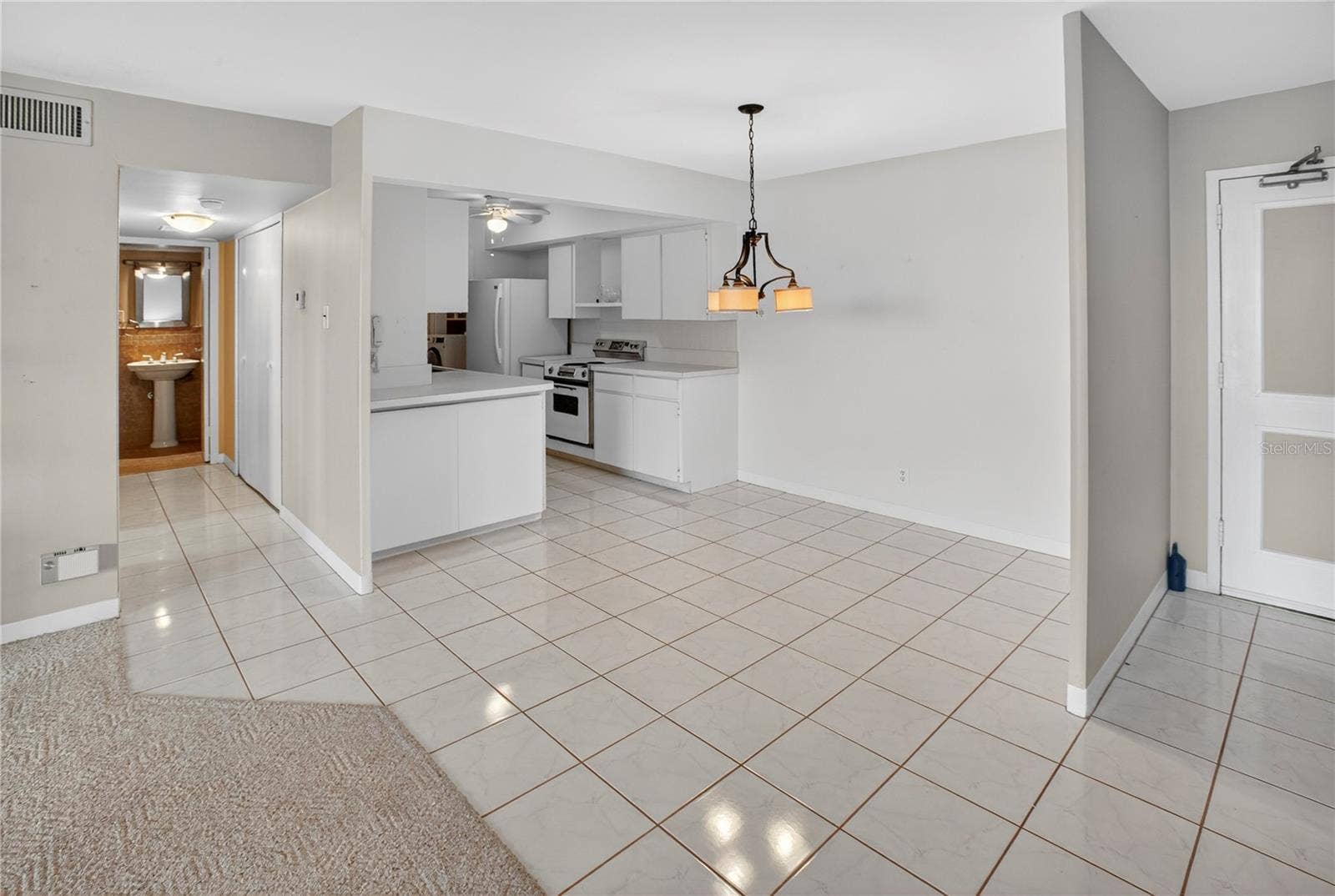 10355 PARADISE BOULEVARD, #907, Treasure Island, FL 33706