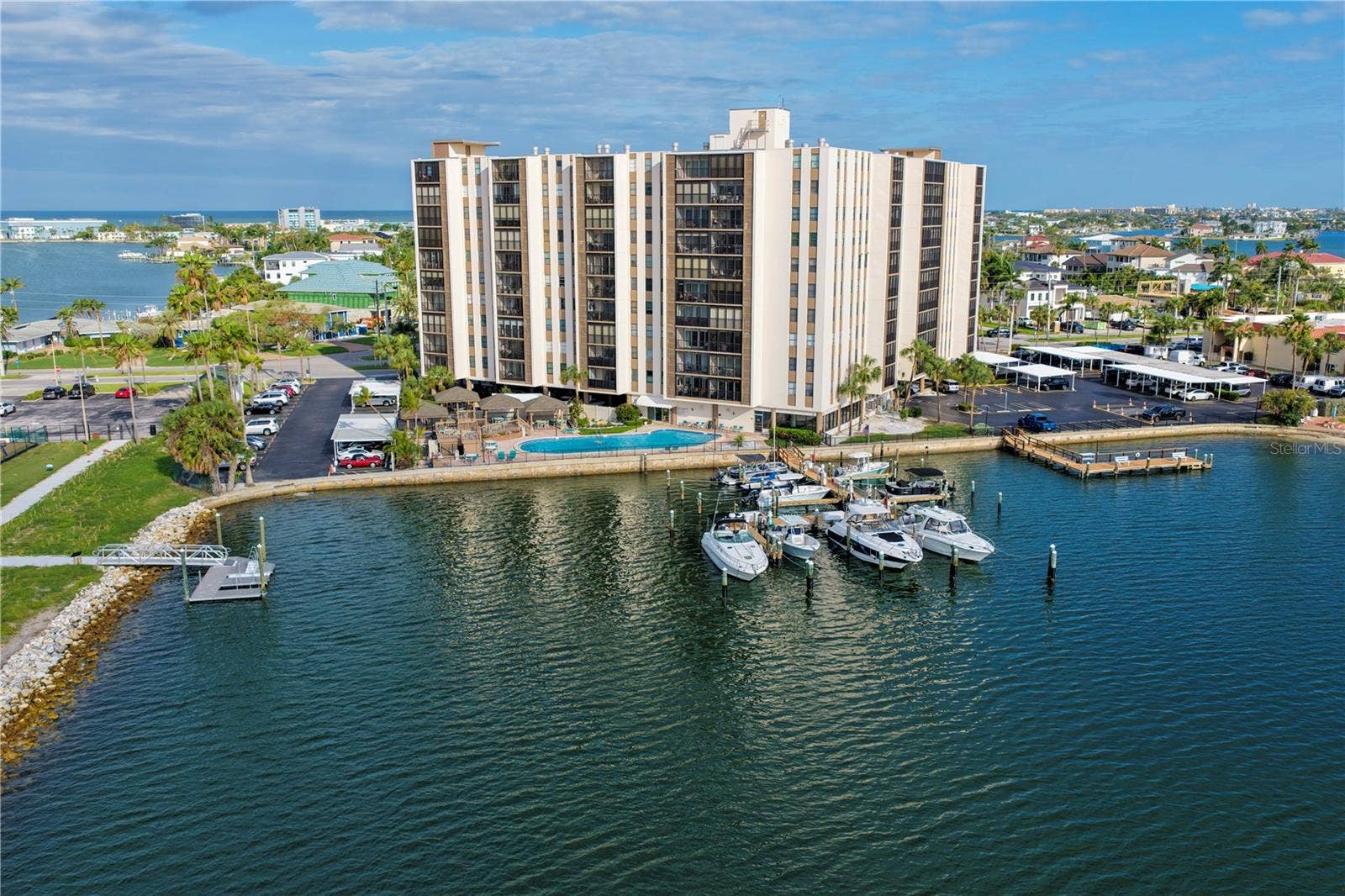 10355 PARADISE BOULEVARD, #907, Treasure Island, FL 33706