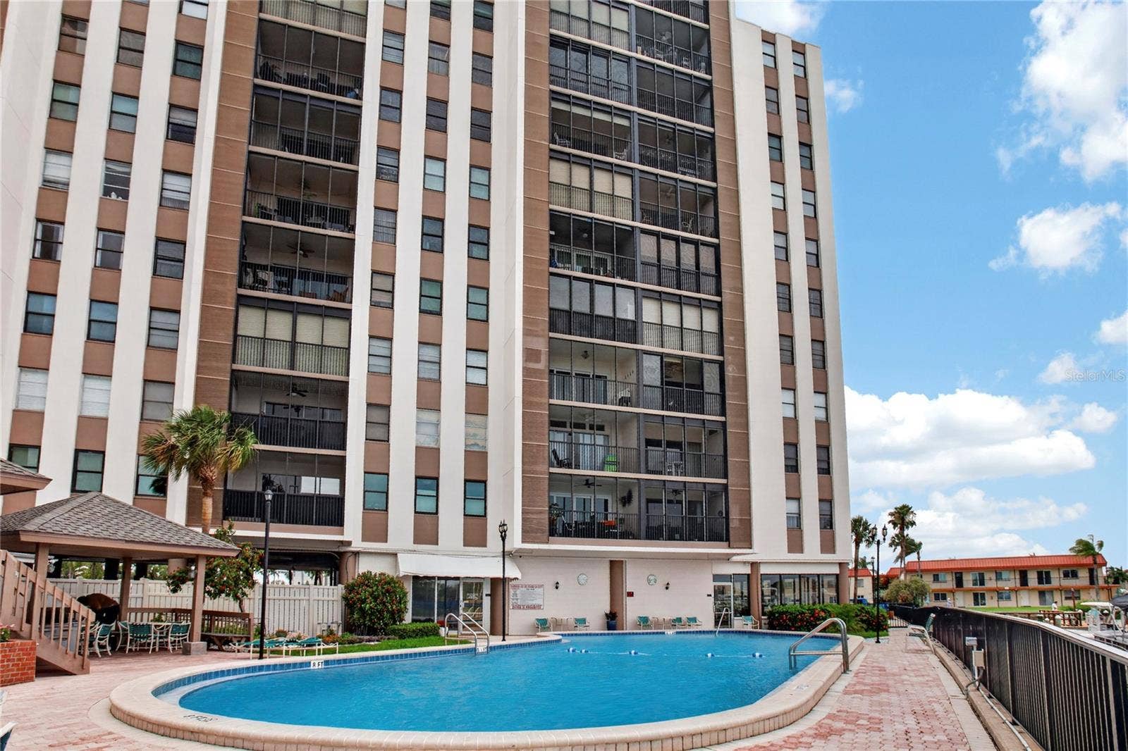 10355 PARADISE BOULEVARD, #907, Treasure Island, FL 33706