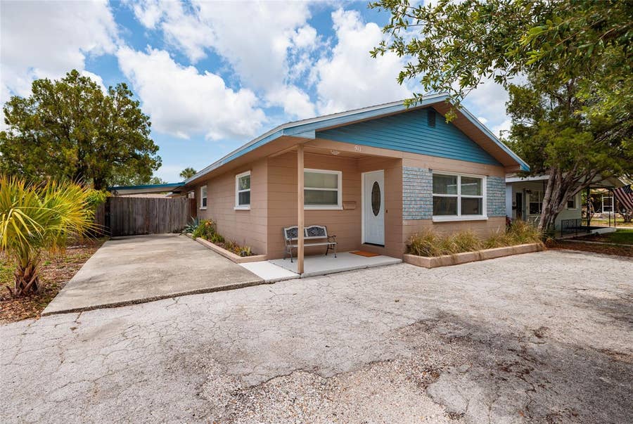 Property photo for 511 74TH AVENUE N, St Petersburg, FL