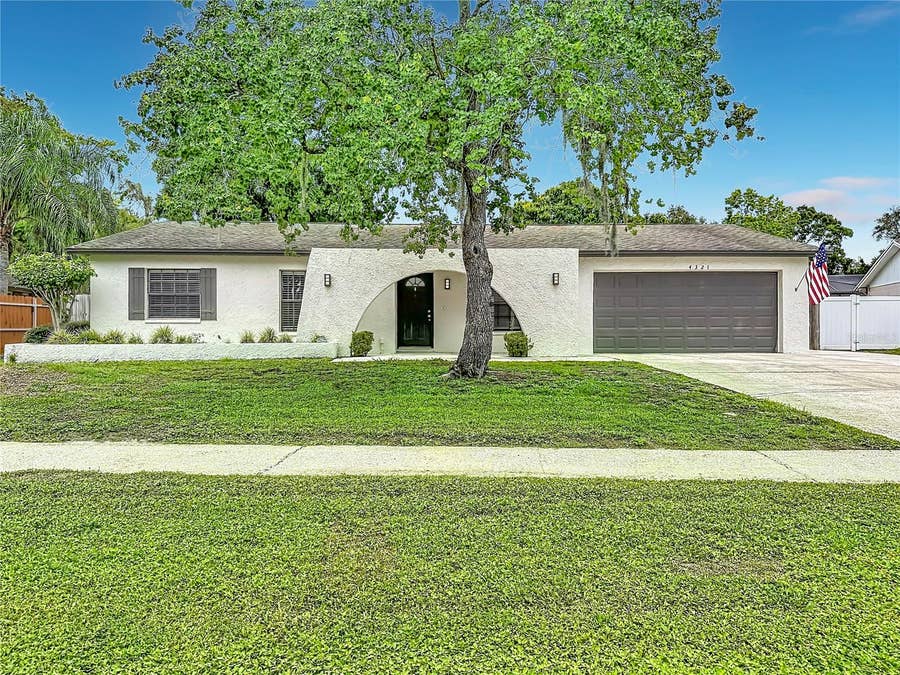 Property photo for 4321 FOXGLEN LANE, Tampa, FL