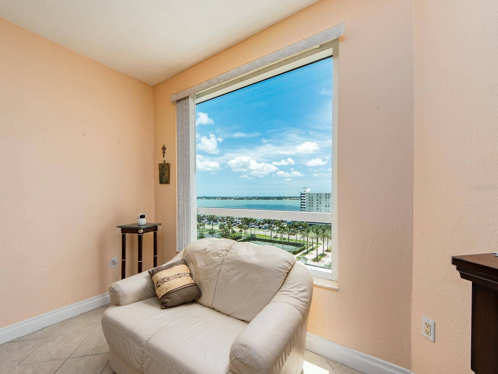 1180 GULF BOULEVARD, #906, Clearwater Beach, FL 33767 1180 GULF BOULEVARD, #906, Clearwater Beach, FL 33767