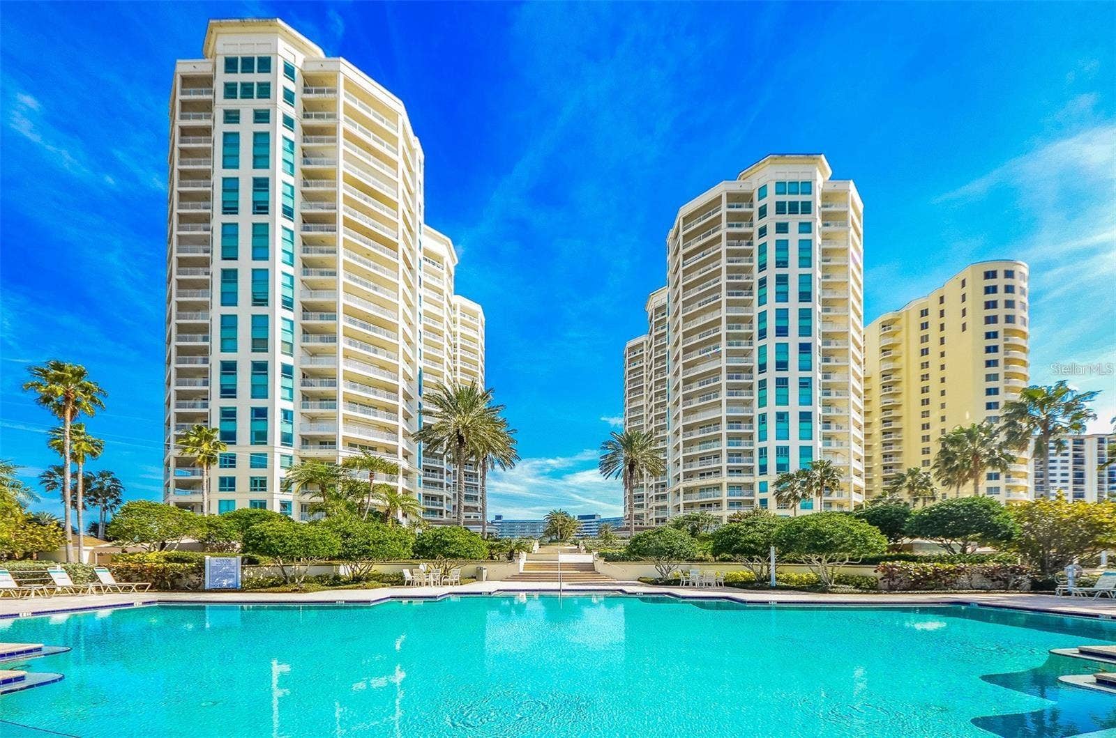 1180 GULF BOULEVARD, #906, Clearwater Beach, FL 33767 2 towers with resort amenities