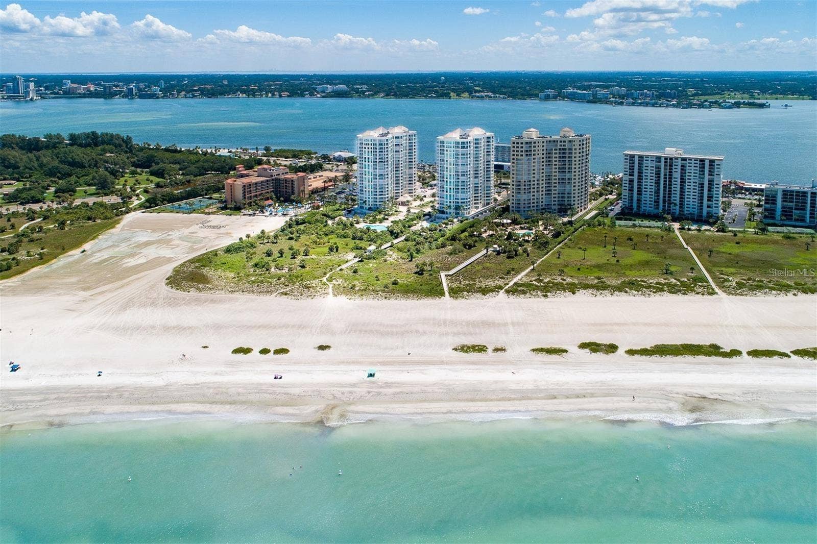 1180 GULF BOULEVARD, #906, Clearwater Beach, FL 33767 Beach waterfront
