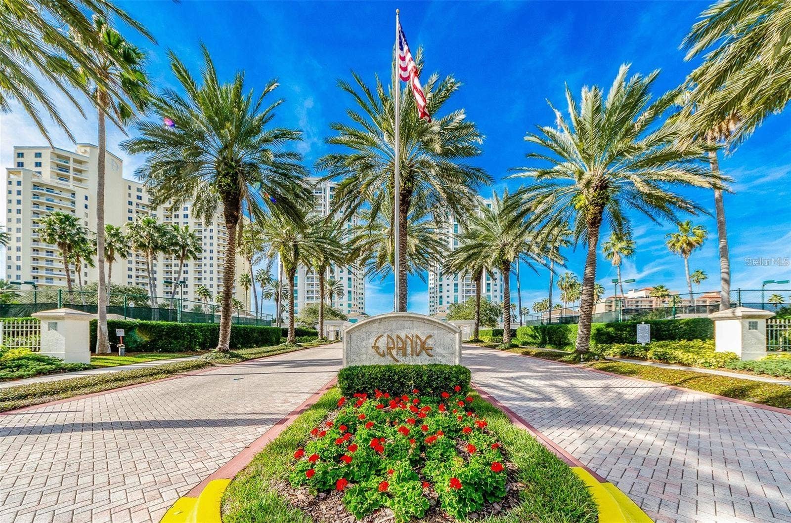 1180 GULF BOULEVARD, #906, Clearwater Beach, FL 33767 Welcome Home to The Grande