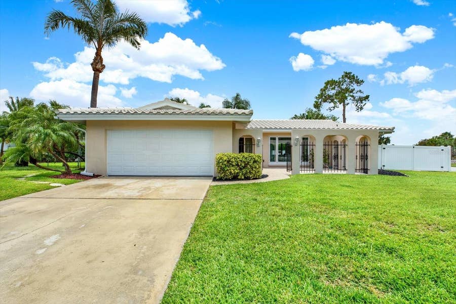 Property photo for 14560 PASSAGE WAY, Seminole, FL
