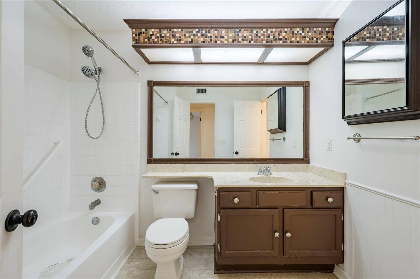 3164 VALLEY OAKS DRIVE, #3164, Tampa, FL 33618 3164 VALLEY OAKS DRIVE, #3164, Tampa, FL 33618