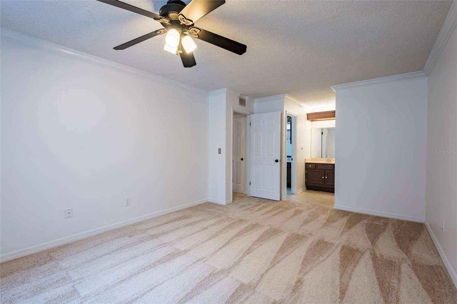 3164 VALLEY OAKS DRIVE, #3164, Tampa, FL 33618 3164 VALLEY OAKS DRIVE, #3164, Tampa, FL 33618