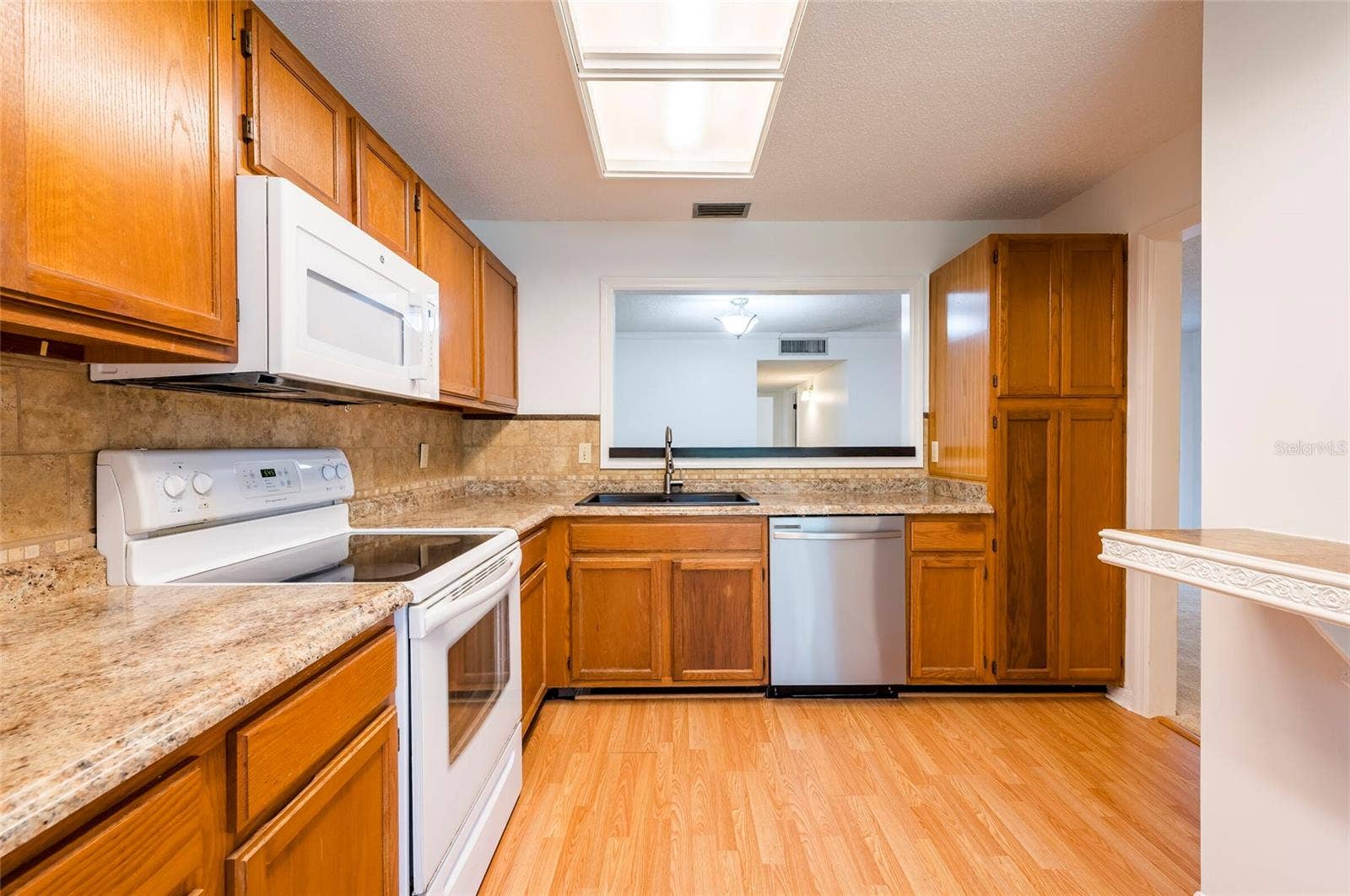 3164 VALLEY OAKS DRIVE, #3164, Tampa, FL 33618 3164 VALLEY OAKS DRIVE, #3164, Tampa, FL 33618