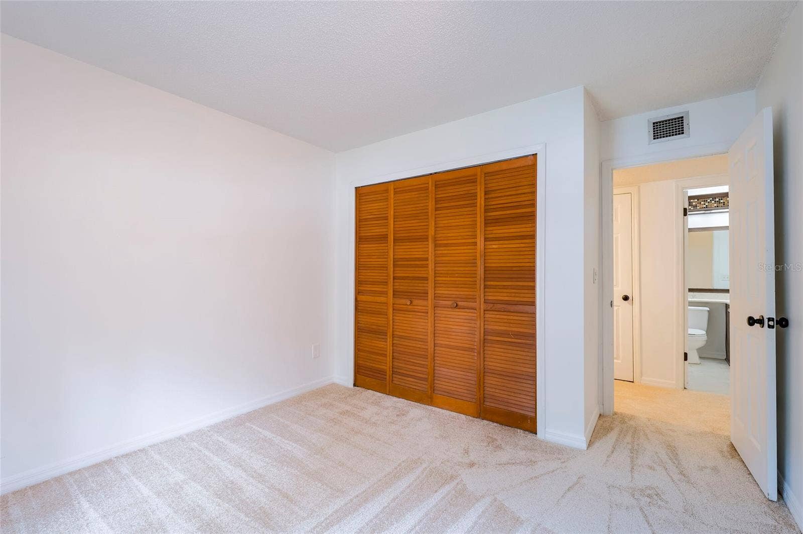 3164 VALLEY OAKS DRIVE, #3164, Tampa, FL 33618 3164 VALLEY OAKS DRIVE, #3164, Tampa, FL 33618