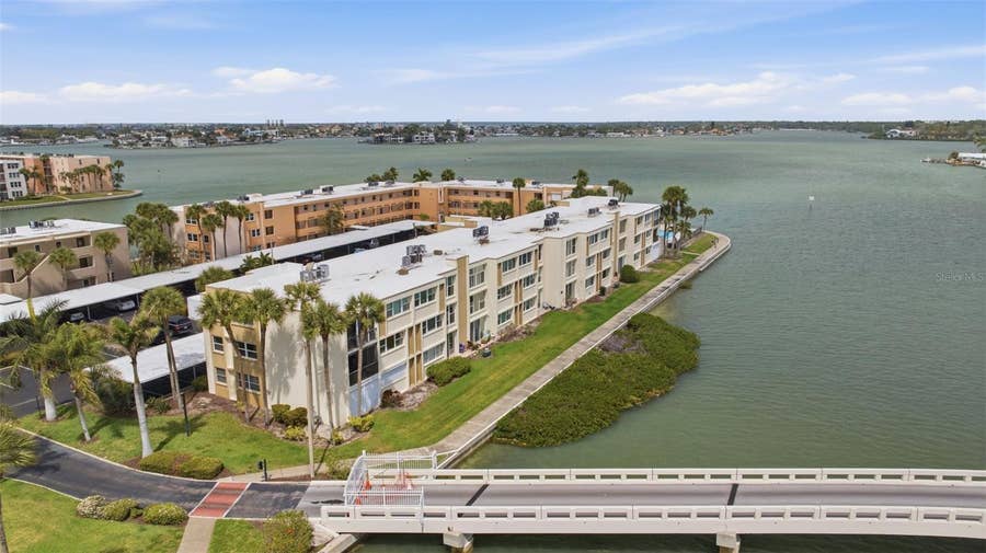 Property photo for 7465 BAY ISLAND DRIVE S, #112, South Pasadena, FL