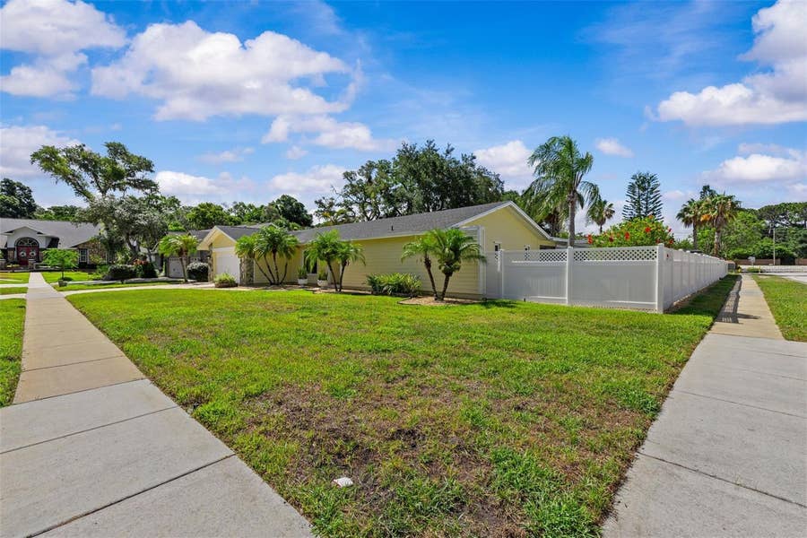 Property photo for 2828 BRIDLEWOOD COURT, Palm Harbor, FL