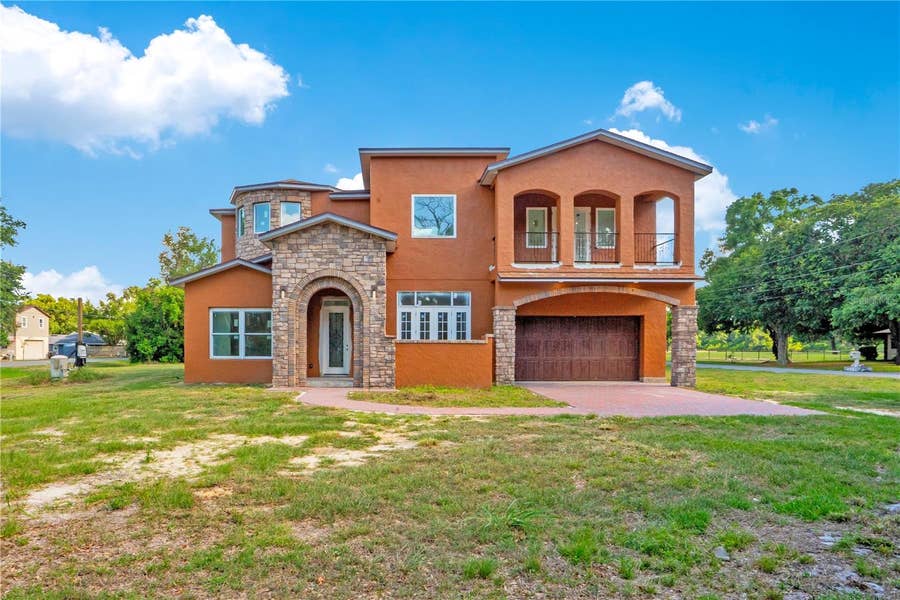 Property photo for 818 LAKE AGNES DRIVE, Polk City, FL