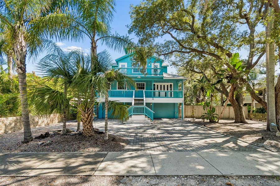 Property photo for 416 TENNESSEE AVENUE, Crystal Beach, FL