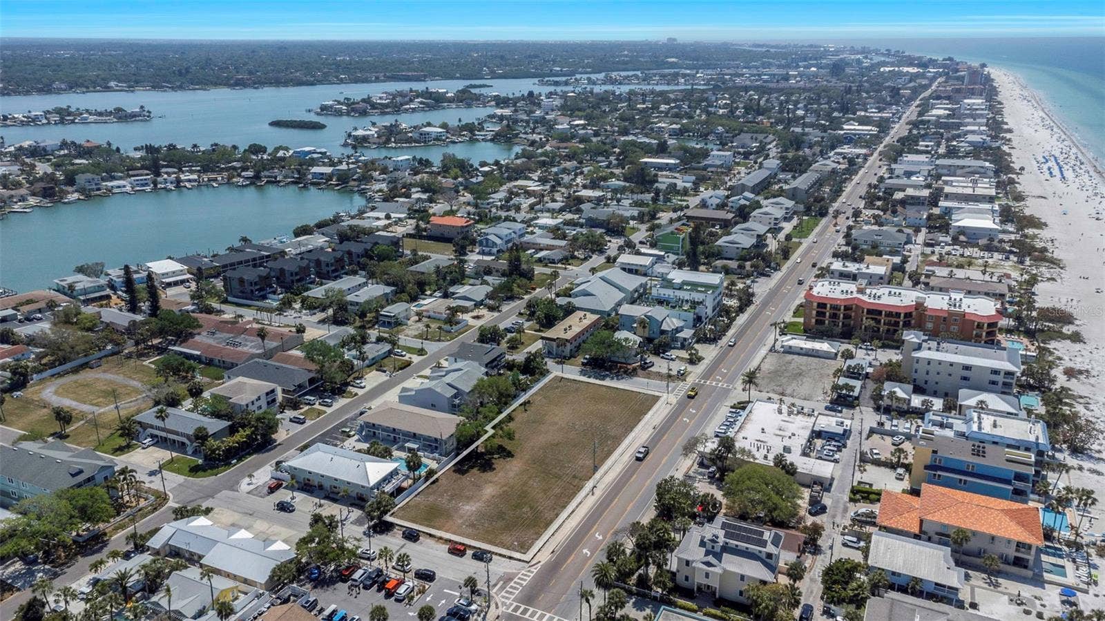 2300 GULF BOULEVARD, Indian Rocks Beach, FL 33785 2300 GULF BOULEVARD, Indian Rocks Beach, FL 33785
