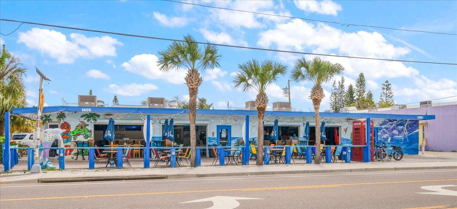 2300 GULF BOULEVARD, Indian Rocks Beach, FL 33785 Inviting eateries along Gulf Blvd.