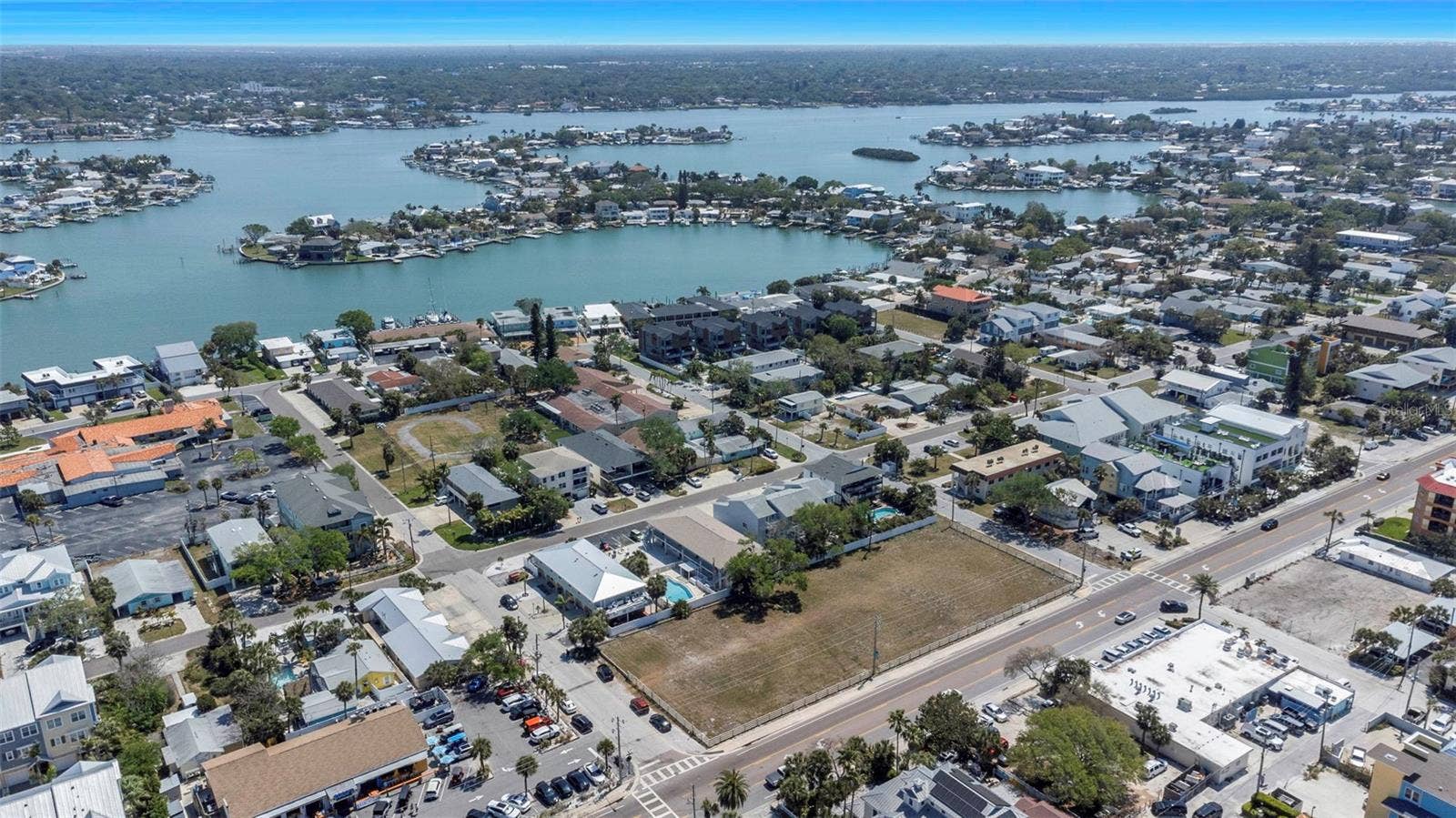 2300 GULF BOULEVARD, Indian Rocks Beach, FL 33785 2300 GULF BOULEVARD, Indian Rocks Beach, FL 33785
