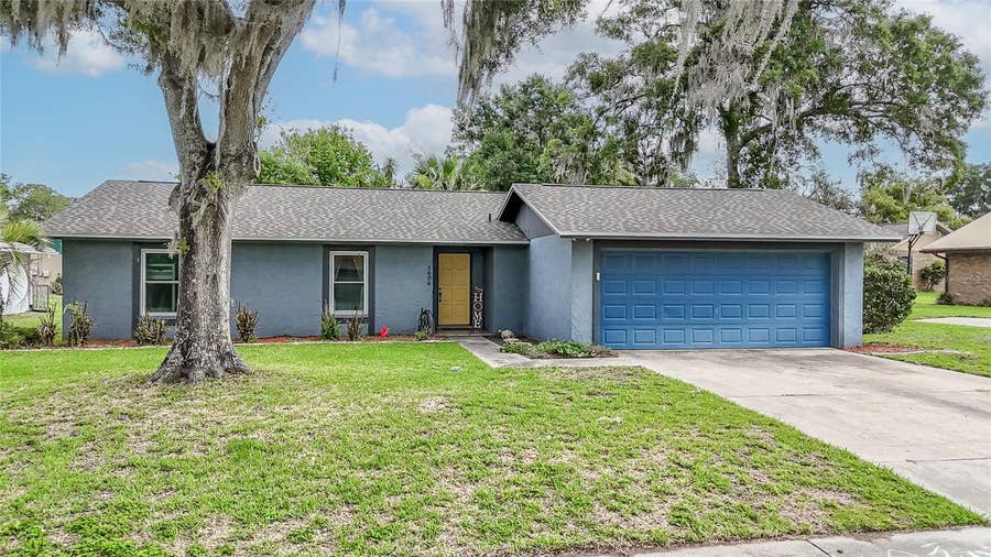 Property photo for 1404 REDBUD CIRCLE, Plant City, FL
