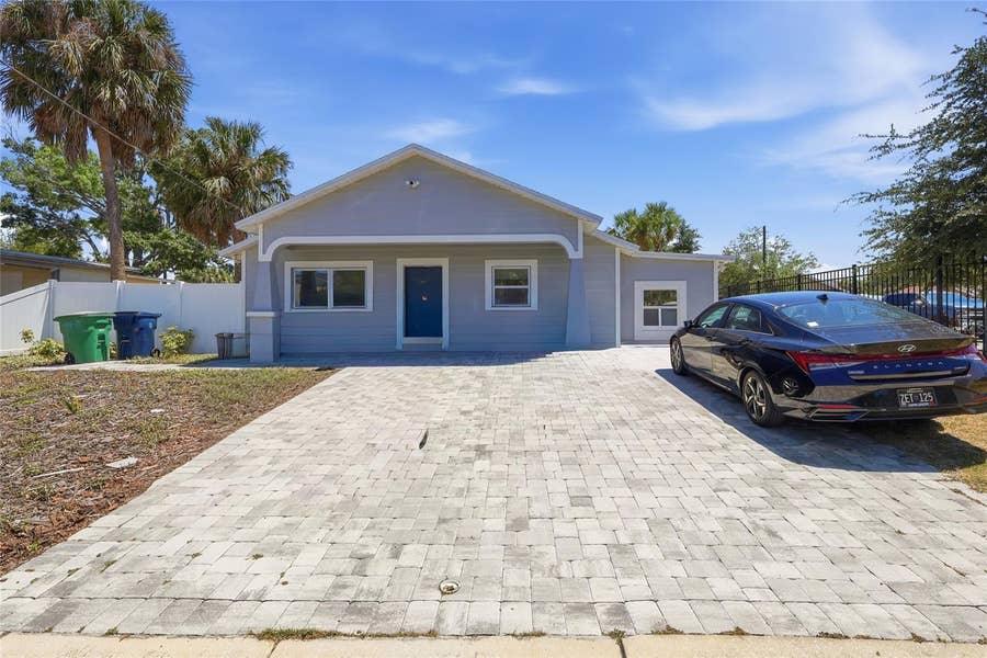 Property photo for Tampa, FL