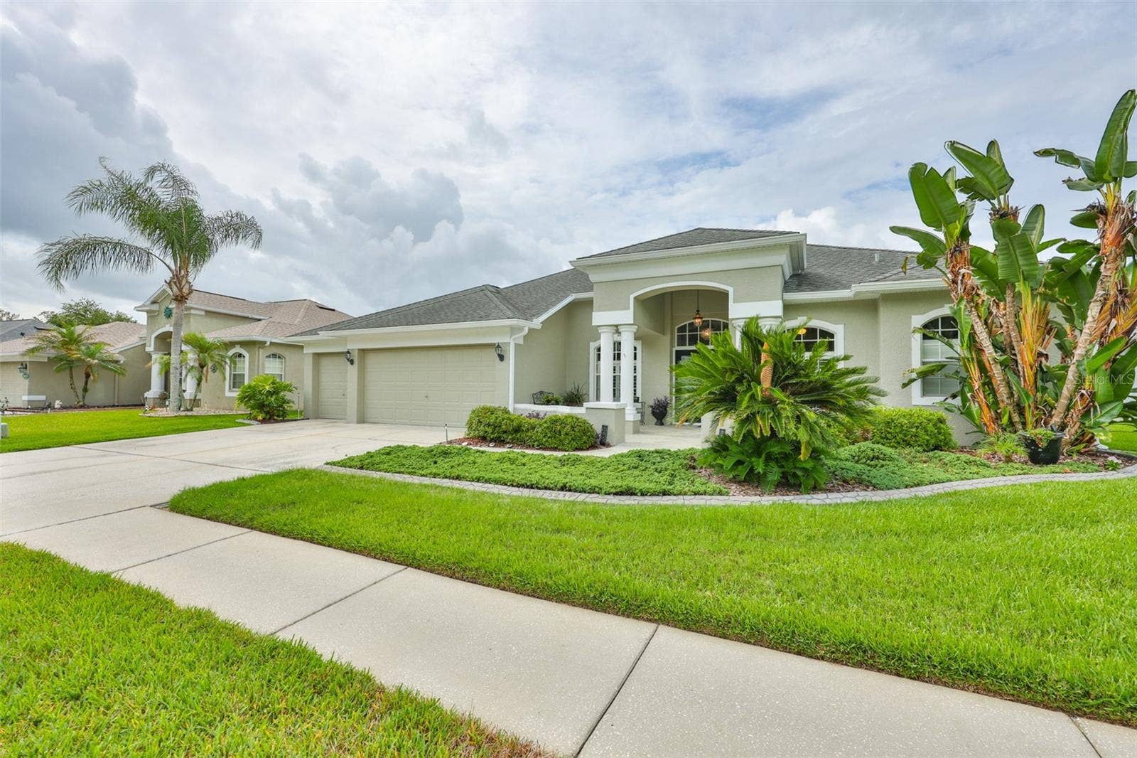 7521 MELOGOLD CIRCLE, Land O Lakes, FL 34637 7521 MELOGOLD CIRCLE, Land O Lakes, FL 34637