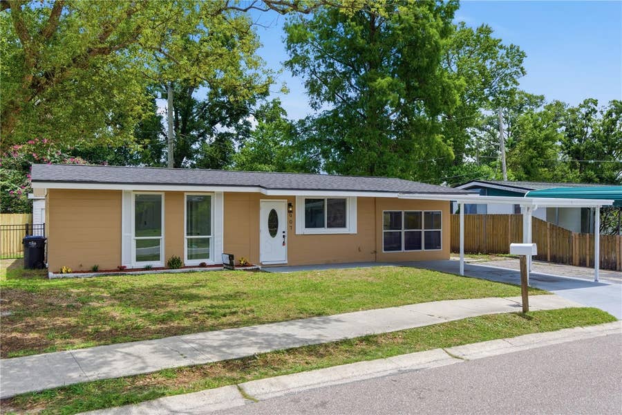 Property photo for 907 LEISURE AVENUE, Tampa, FL