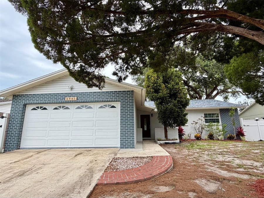 Property photo for 6945 ORKNEY AVENUE N, St Petersburg, FL