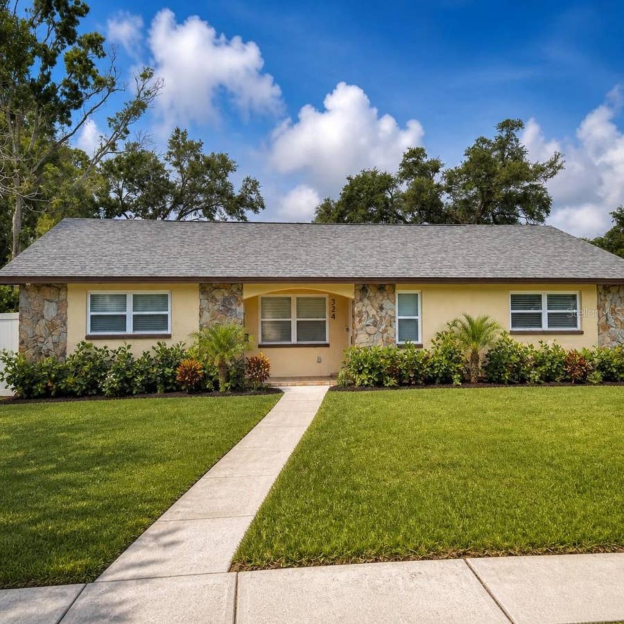 Property photo for 324 42ND AVENUE N, St Petersburg, FL