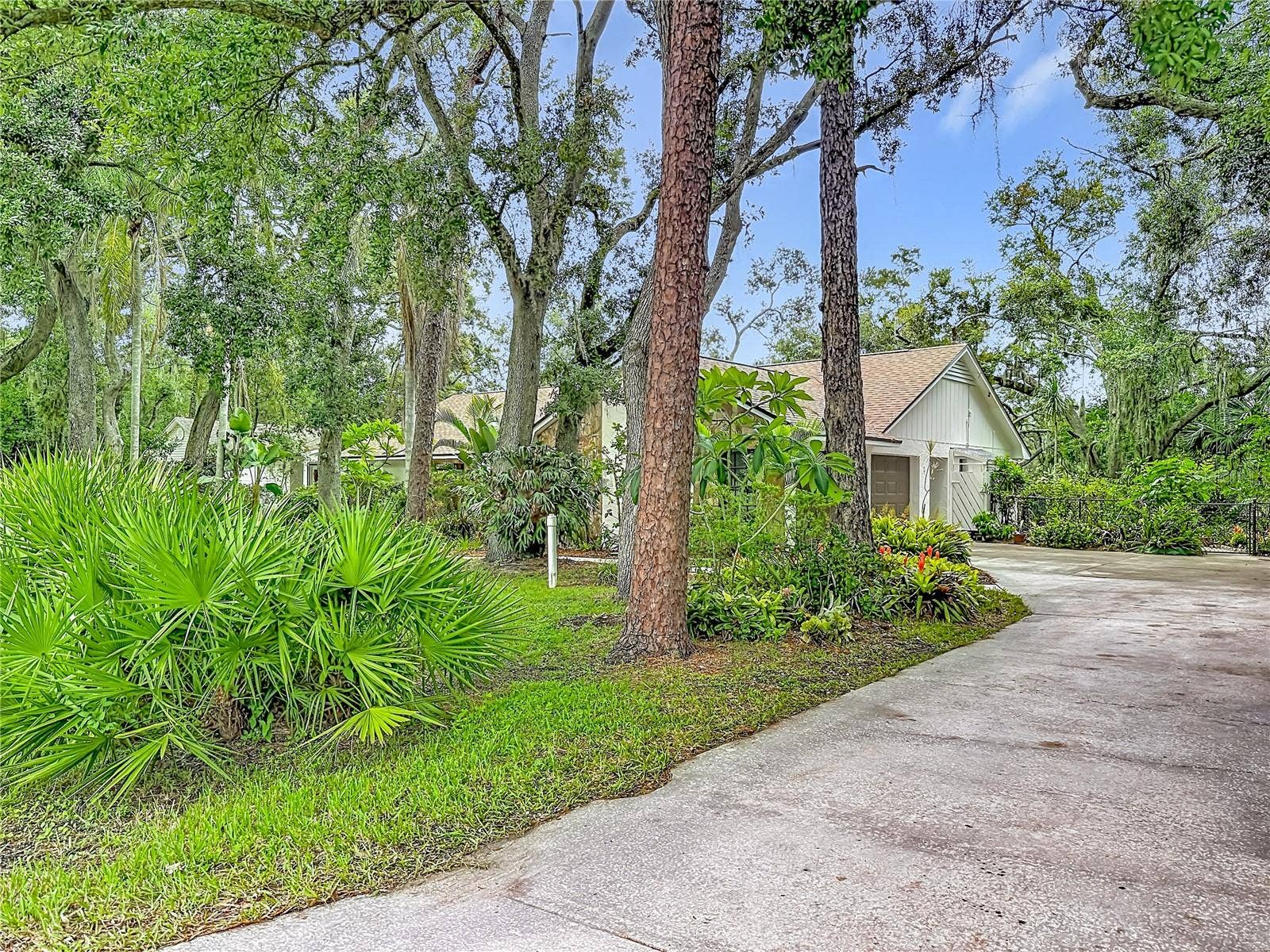 12721 N ARMENIA AVENUE, Tampa, FL 33612 12721 N ARMENIA AVENUE, Tampa, FL 33612