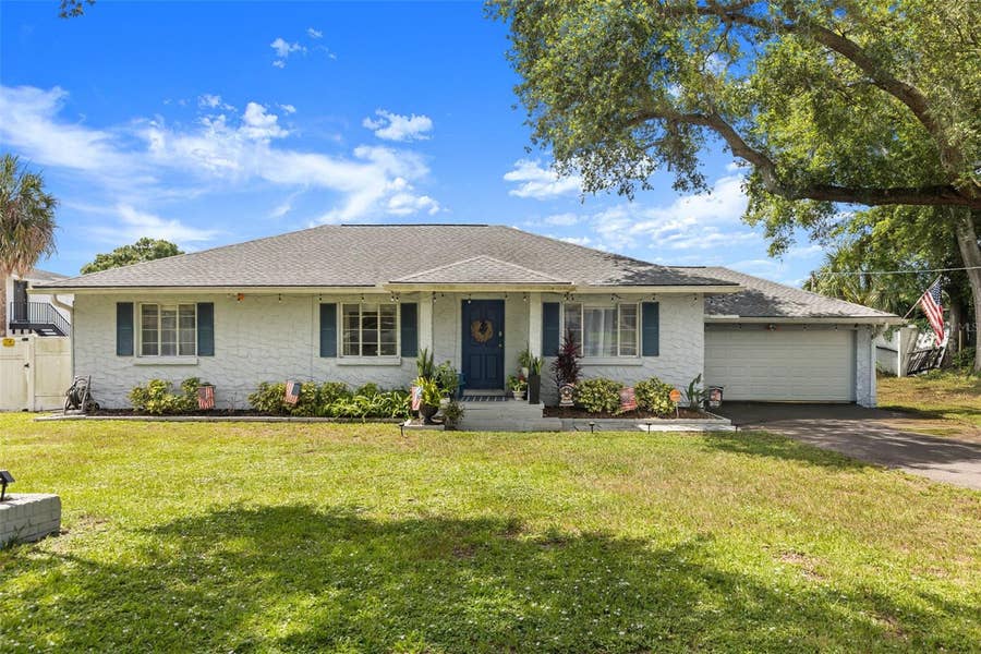 Property photo for 920 ALICIA AVENUE, Tampa, FL