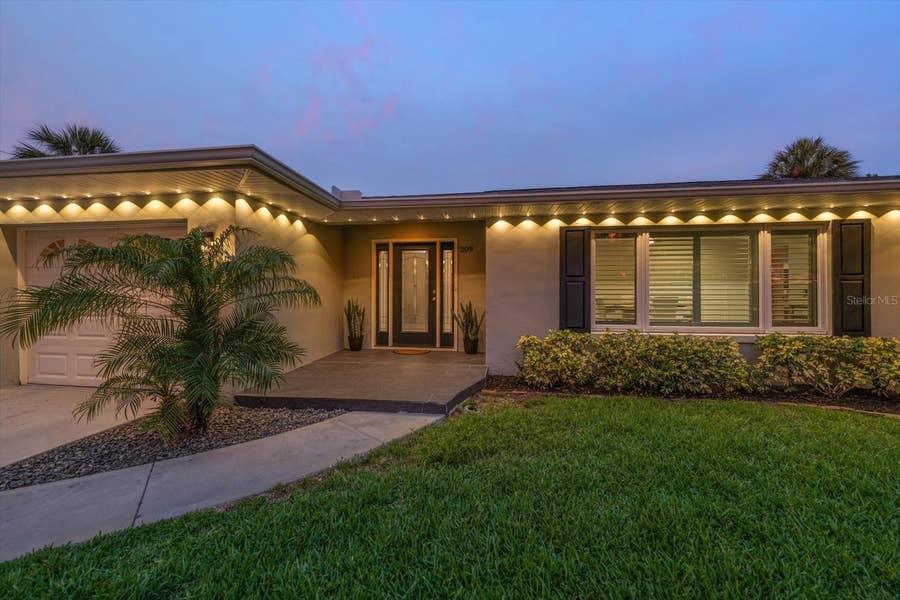 Property photo for 209 LIVE OAK LANE, Largo, FL