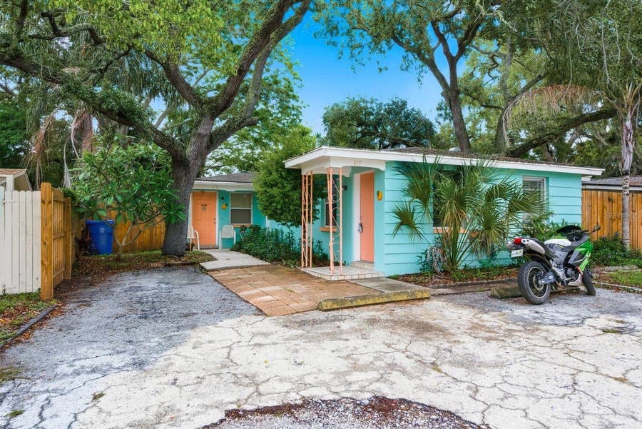 Property photo for 417 MILWAUKEE AVENUE, Dunedin, FL