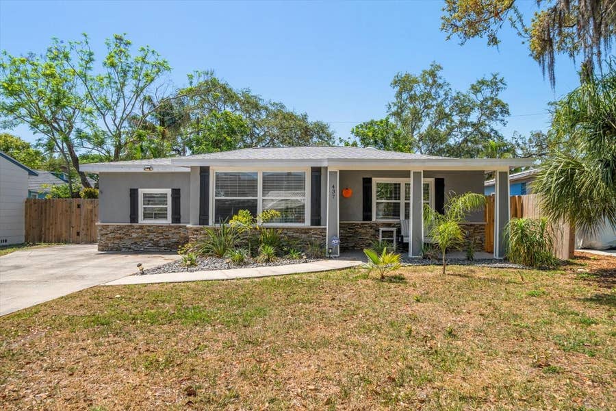 Property photo for Dunedin, FL
