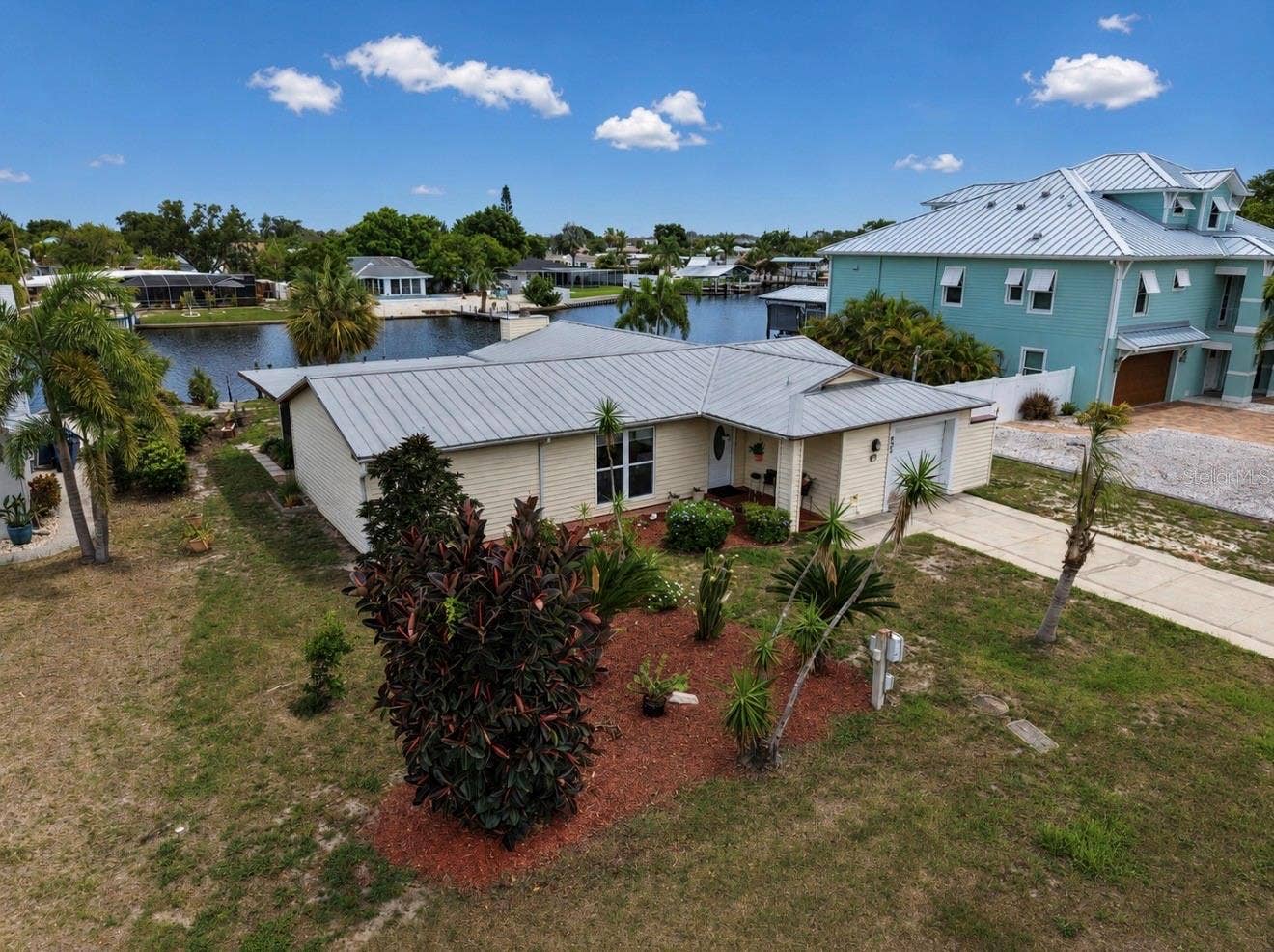 803 LEISEY CIRCLE, Ruskin, FL 33570 803 LEISEY CIRCLE, Ruskin, FL 33570