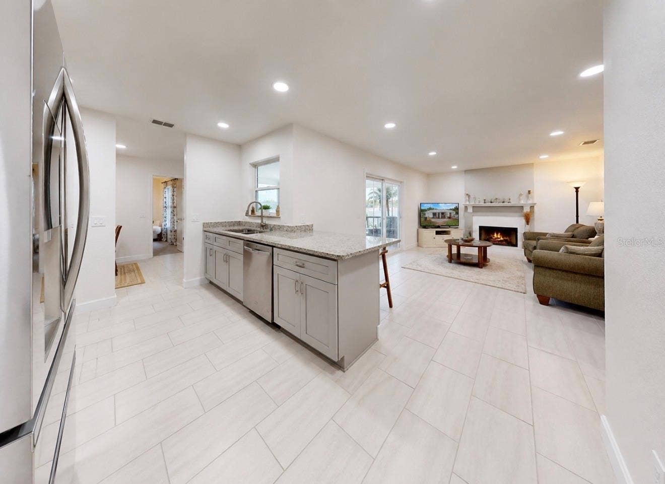803 LEISEY CIRCLE, Ruskin, FL 33570 803 LEISEY CIRCLE, Ruskin, FL 33570