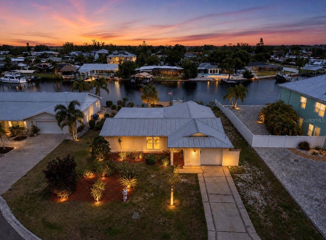 803 LEISEY CIRCLE, Ruskin, FL 33570 803 LEISEY CIRCLE, Ruskin, FL 33570