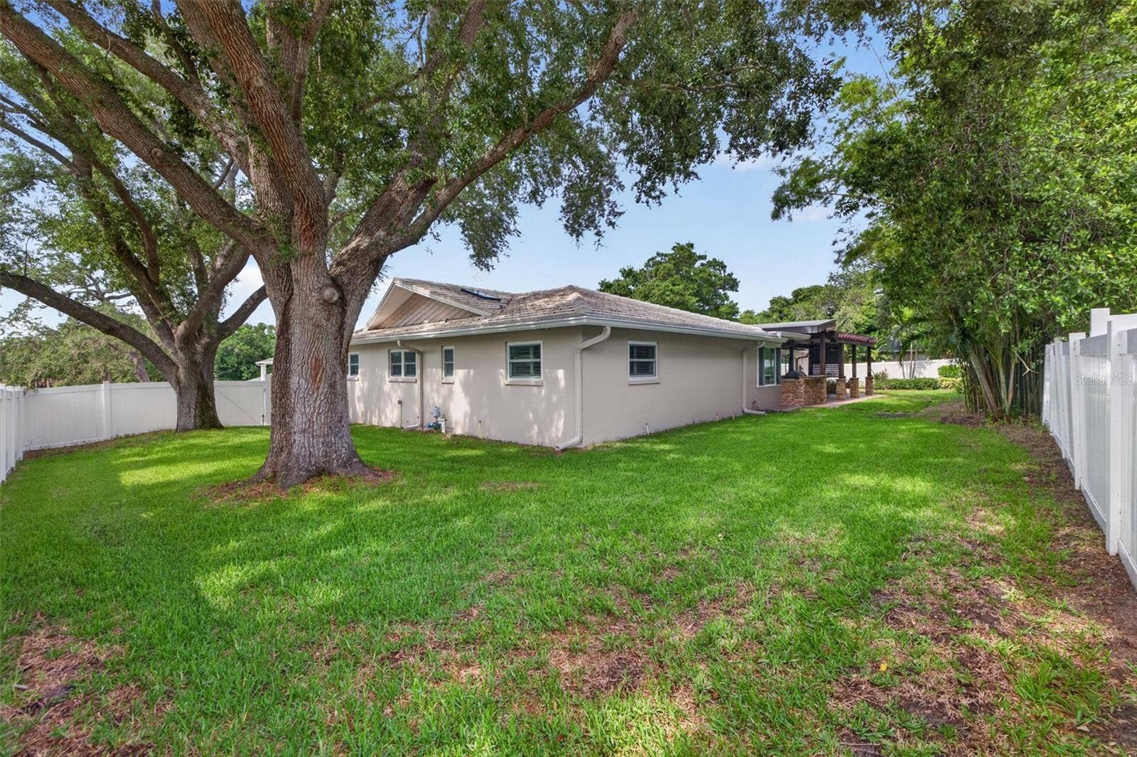 303 ROEBLING ROAD S, Belleair, FL 33756 303 ROEBLING ROAD S, Belleair, FL 33756