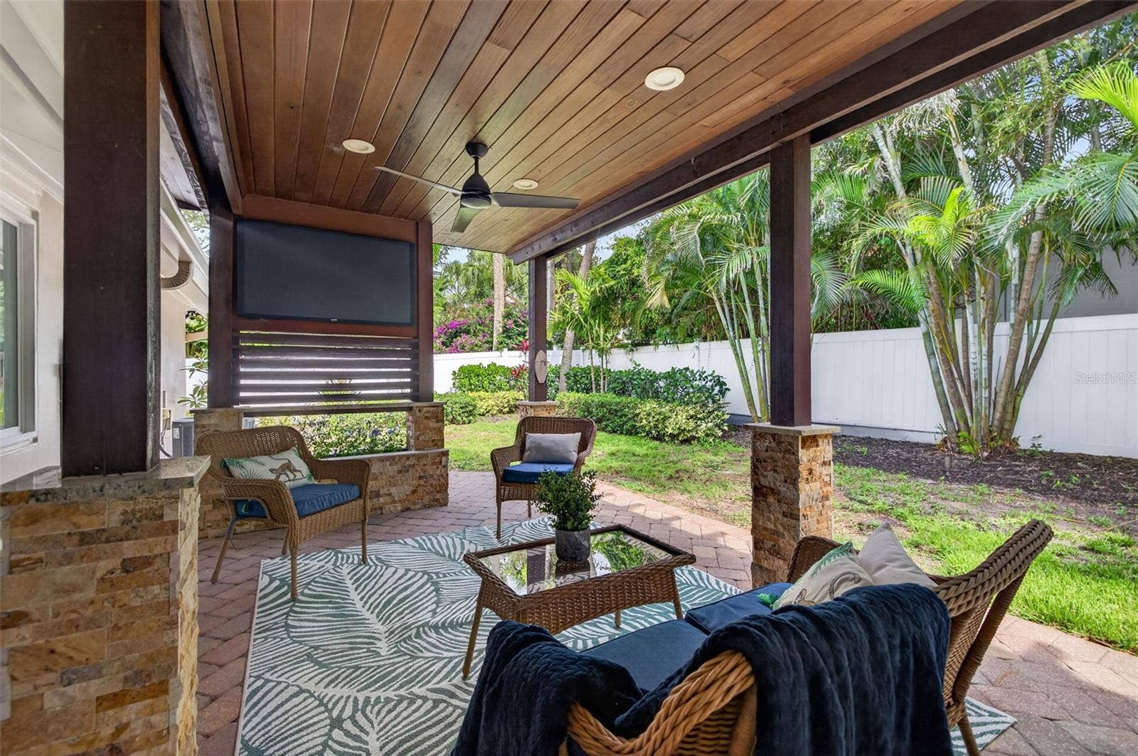 303 ROEBLING ROAD S, Belleair, FL 33756 303 ROEBLING ROAD S, Belleair, FL 33756