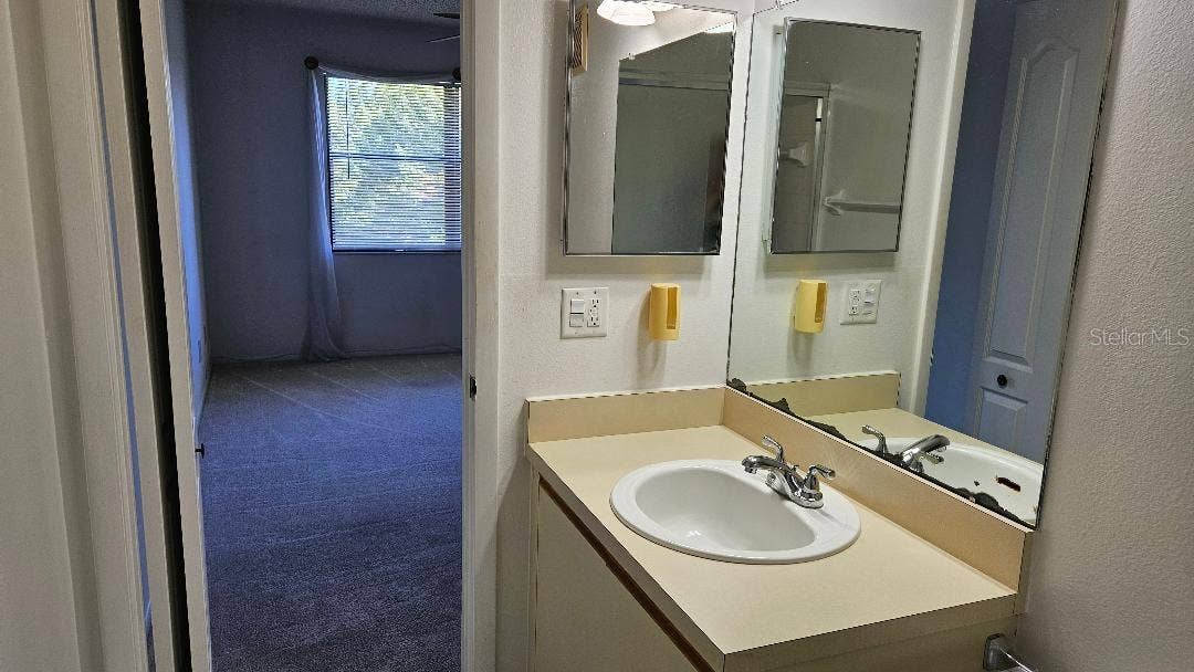 5920 80TH STREET N, #308, St Petersburg, FL 33709 MAIN BATH