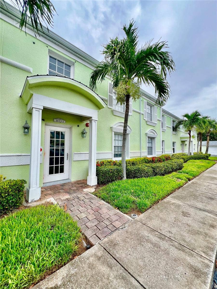 Property photo for 5111 COQUINA KEY DRIVE SE, #A, St Petersburg, FL
