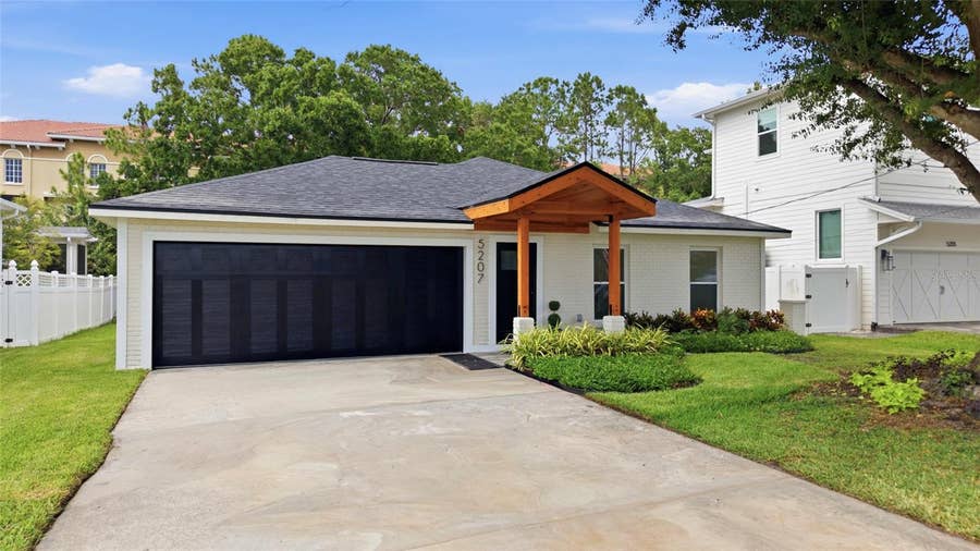 Property photo for 5207 W CLEVELAND STREET, Tampa, FL
