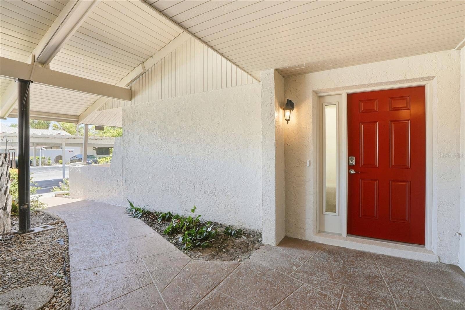 1208 14TH CIRCLE SE, Largo, FL 33771