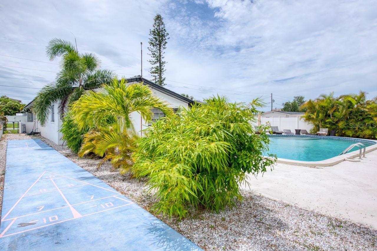 12125 6TH STREET E, Treasure Island, FL 33706 12125 6TH STREET E, Treasure Island, FL 33706