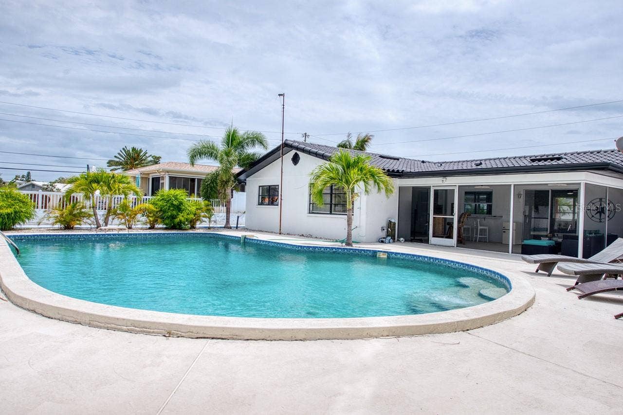12125 6TH STREET E, Treasure Island, FL 33706 12125 6TH STREET E, Treasure Island, FL 33706
