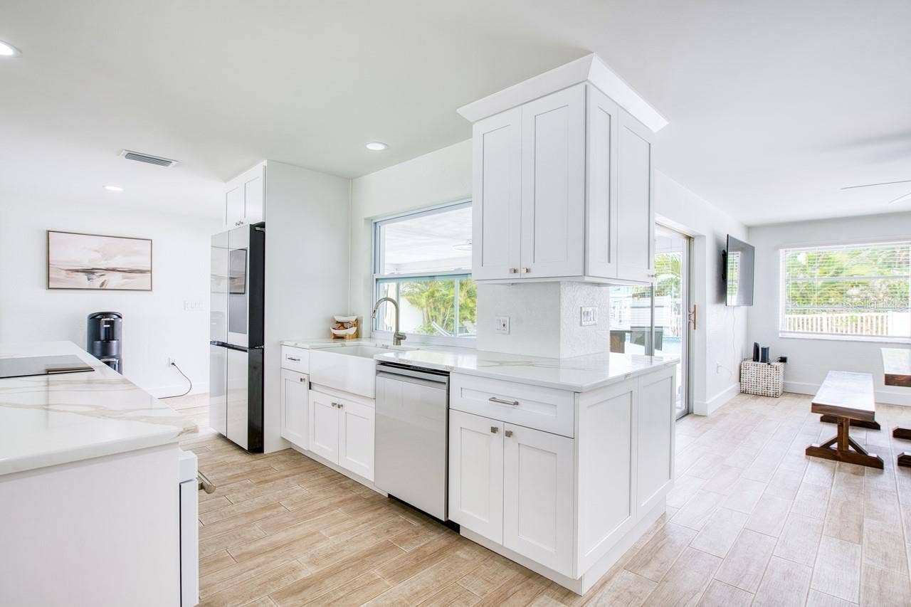 12125 6TH STREET E, Treasure Island, FL 33706 12125 6TH STREET E, Treasure Island, FL 33706